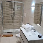 L\'incanto pool club